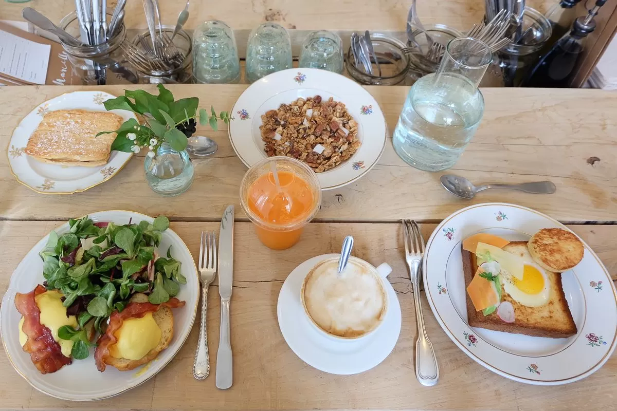 The 9 Best Brunch Spots in Paris